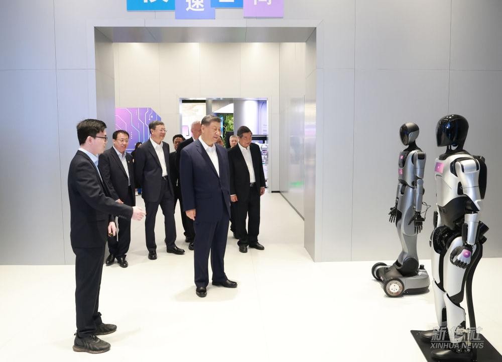 习近平总书记到上海调研，15vip太阳代表具身智能行业汇报进展